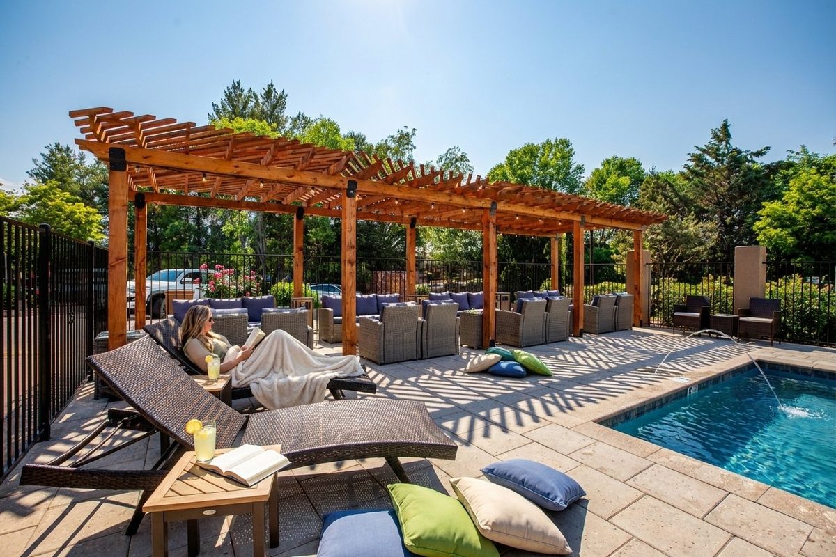 Private poolside cabana at Arroyo Pinion