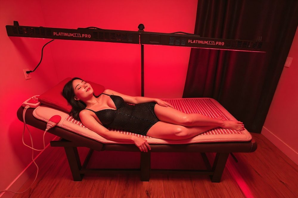 Red light therapy room at Arroyo Pinion